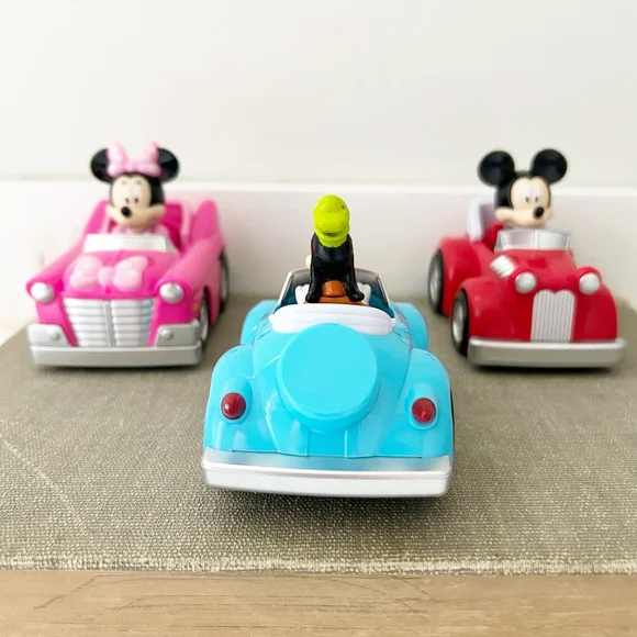 Disney Mickey Mouse Clubhouse & Friends Pull Back Toy Car Goofy, Minnie & Mickey - Picture 12 of 15